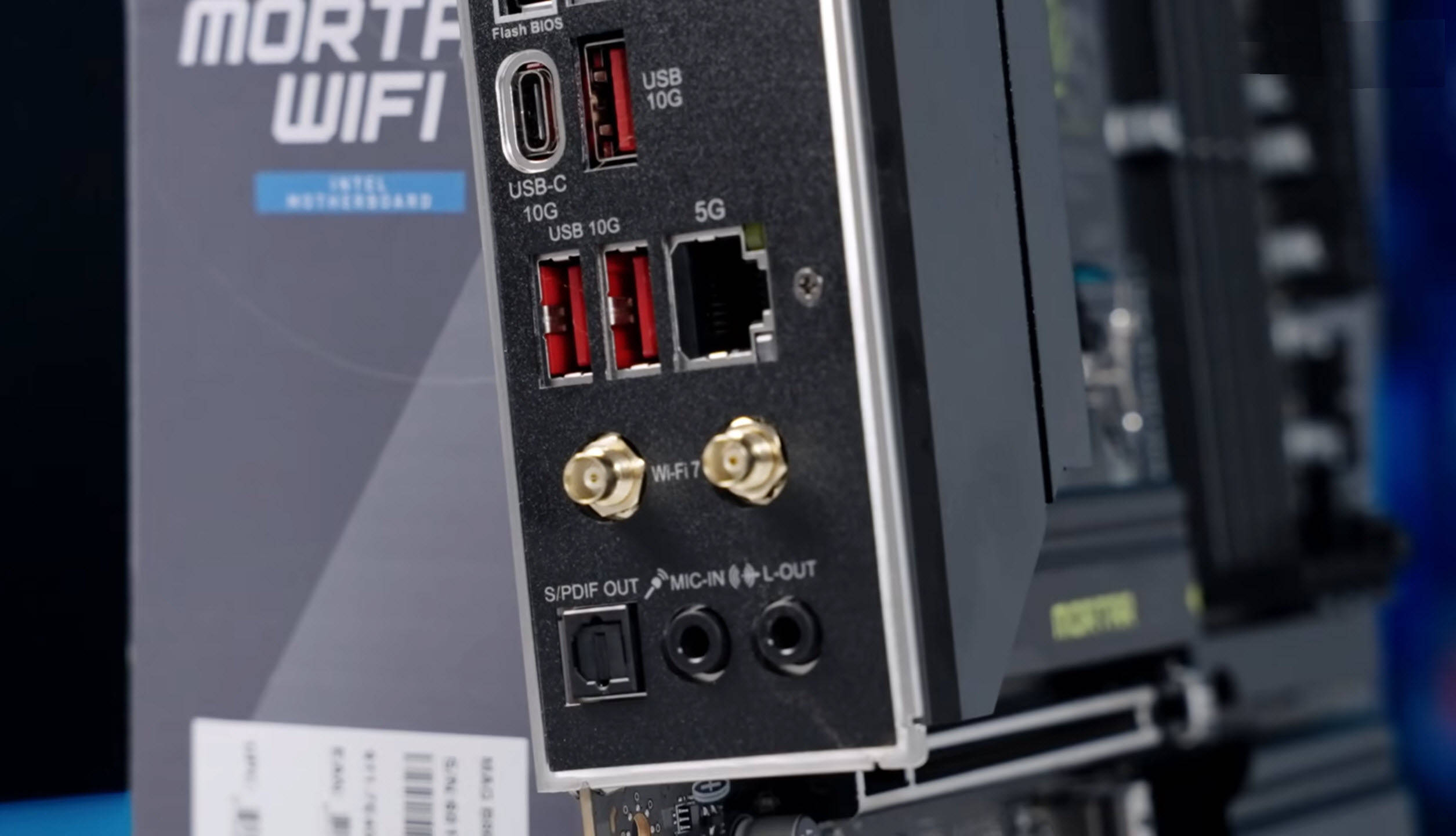 原創誰還買上代i5？Ultra5千元神U實測碾壓，搭迫擊炮主機板裝機黨狂喜