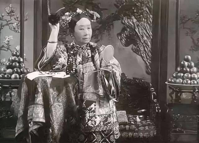 慈禧太后“真實照片”被美國博物館收藏至今，這才是她真正的樣子