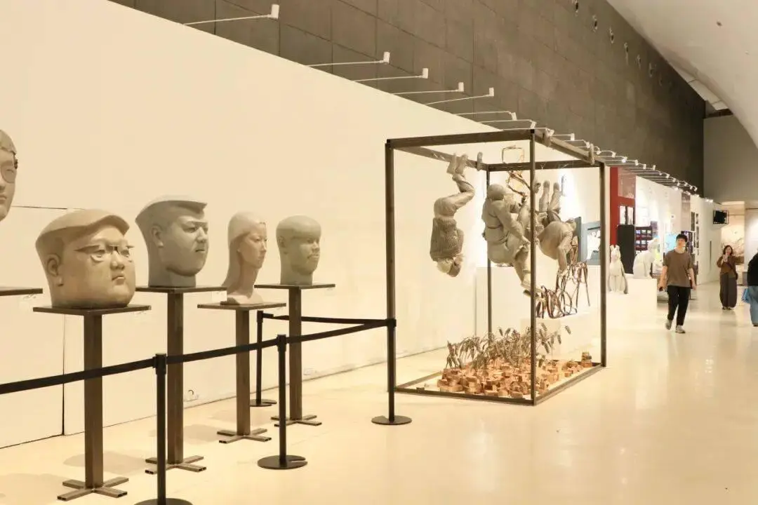 五一打卡必去！“中央美院研究生畢業展”千餘件作品見證“煥彩共生”