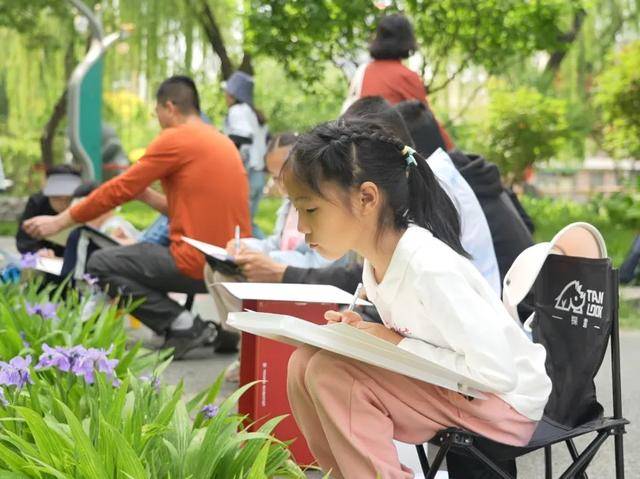 春日研學正當時！石景山區圖書館帶您走進雕塑公園，不負五一好時光