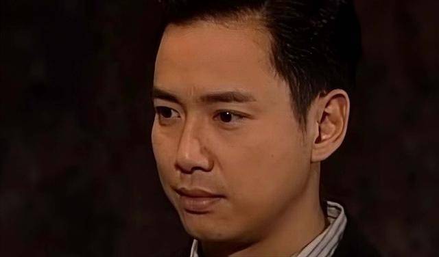 香港知名演員復出拍戲，轉行從事財務策劃，同時兼任大學老師