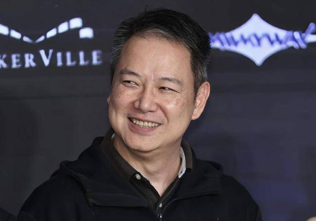 香港知名演員復出拍戲，轉行從事財務策劃，同時兼任大學老師