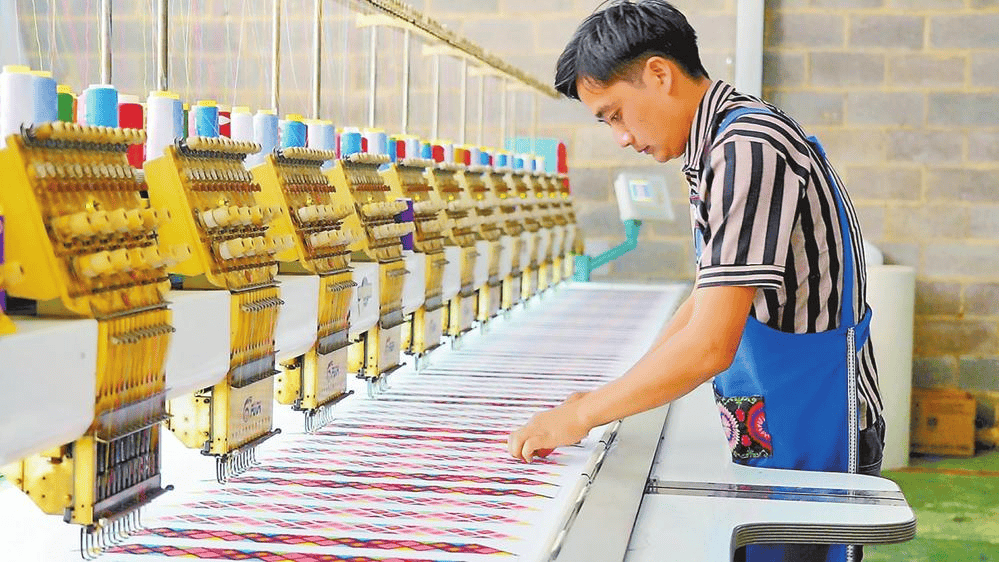 【文化中國行】丘北撒尼刺繡——千年針腳的新生