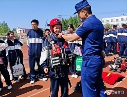 蕭縣中學舉行“應急使命·2026”防震減災綜合應急演練