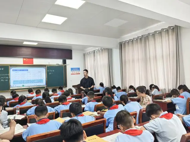濟源：濟水中心學校舉行小學數學課例研討活動