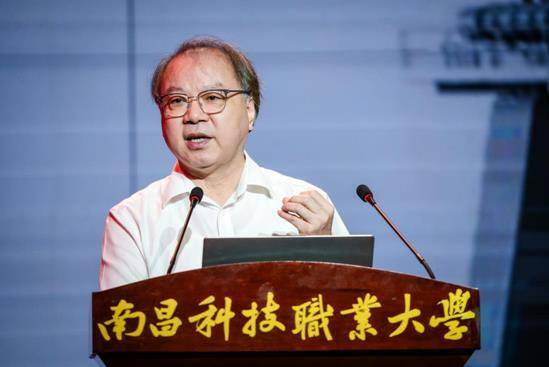“院士進校園——走進南昌科技職業大學”活動圓滿結束