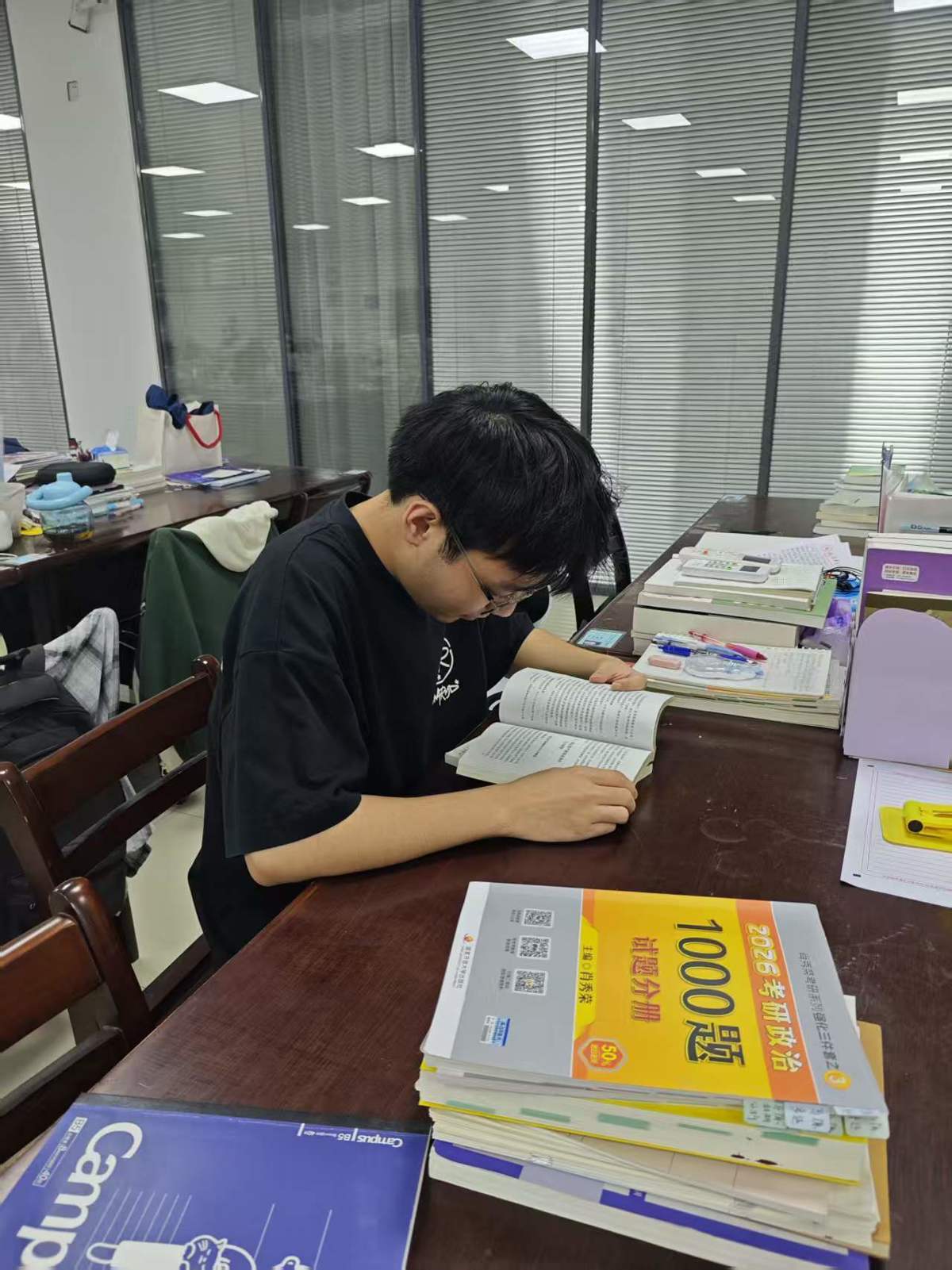從工地“搬磚”到考研成功，他坦言“學習已是最幸福的事”