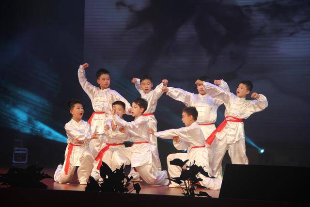 “五育”花開滿校園 輝縣市文昌小學特色展演慶“六一”
