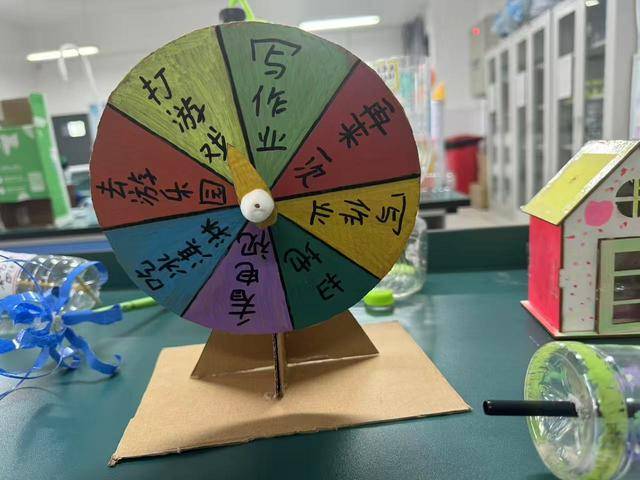 鄭州高新區蓮花街小學舉辦勞動周活動