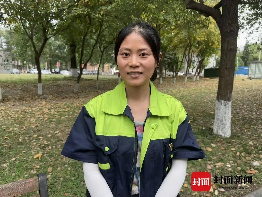 原創帶倆娃、掃一年地、零輔導班考上研究生：這位33歲環衛阿姨狠狠打了“躺平”人的臉