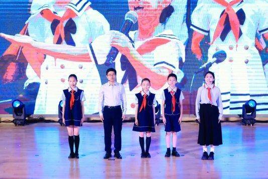 原創共科創 逐光更遠航——青島市南區首屆青少年科創教育大會暨科創教育共同體工作推進會成功舉辦