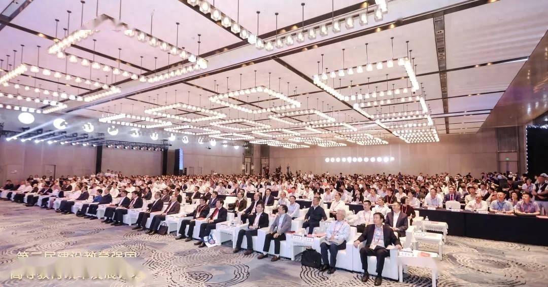 第二屆建設教育強國·高等教育改革發展論壇在南昌舉行
