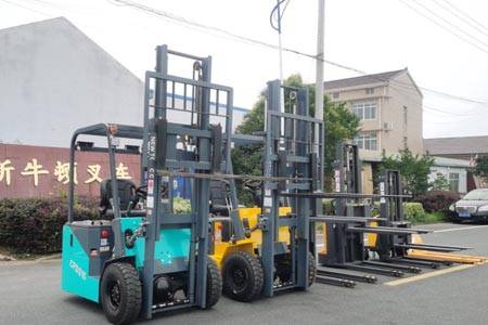 倉儲採購避坑指南｜不同預算電動叉車主流品牌梯隊全面解析