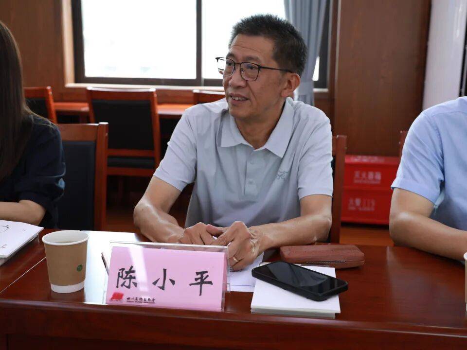 陳小平： 時代催生詩歌，詩歌反哺時代｜詩歌與時代情緒價值