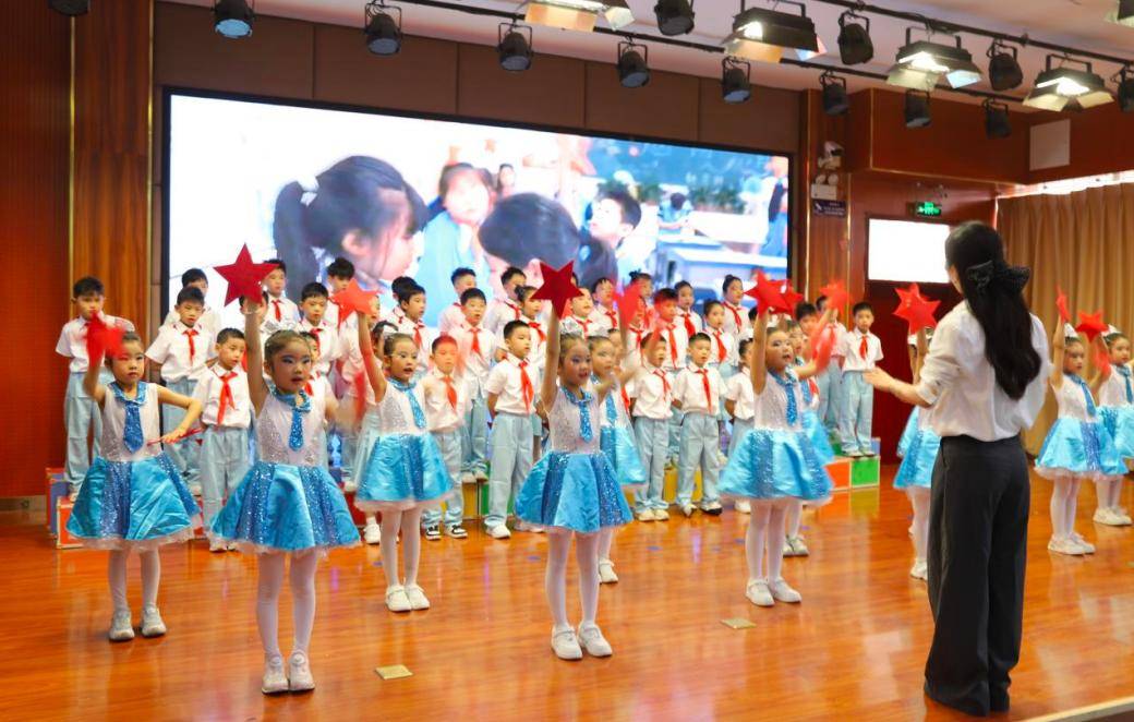 原創臨沂三河口小學開展主旋律歌曲合唱展演活動
