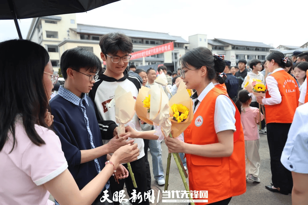 畢節威寧民族中學考點：青春綻放 為夢想全力以赴