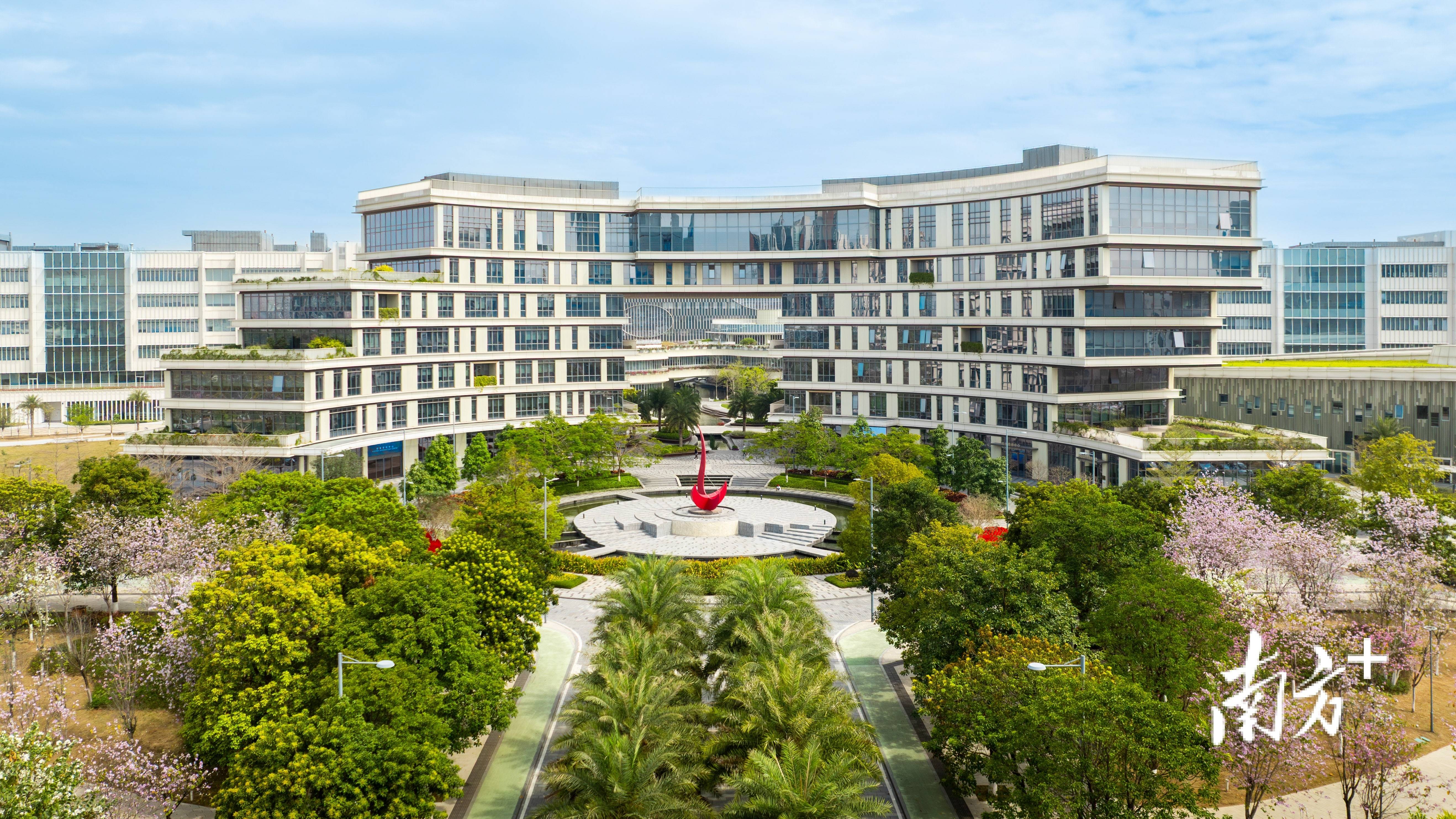 “長”在產業鏈裡的大學，正在重塑“大學生第一城”