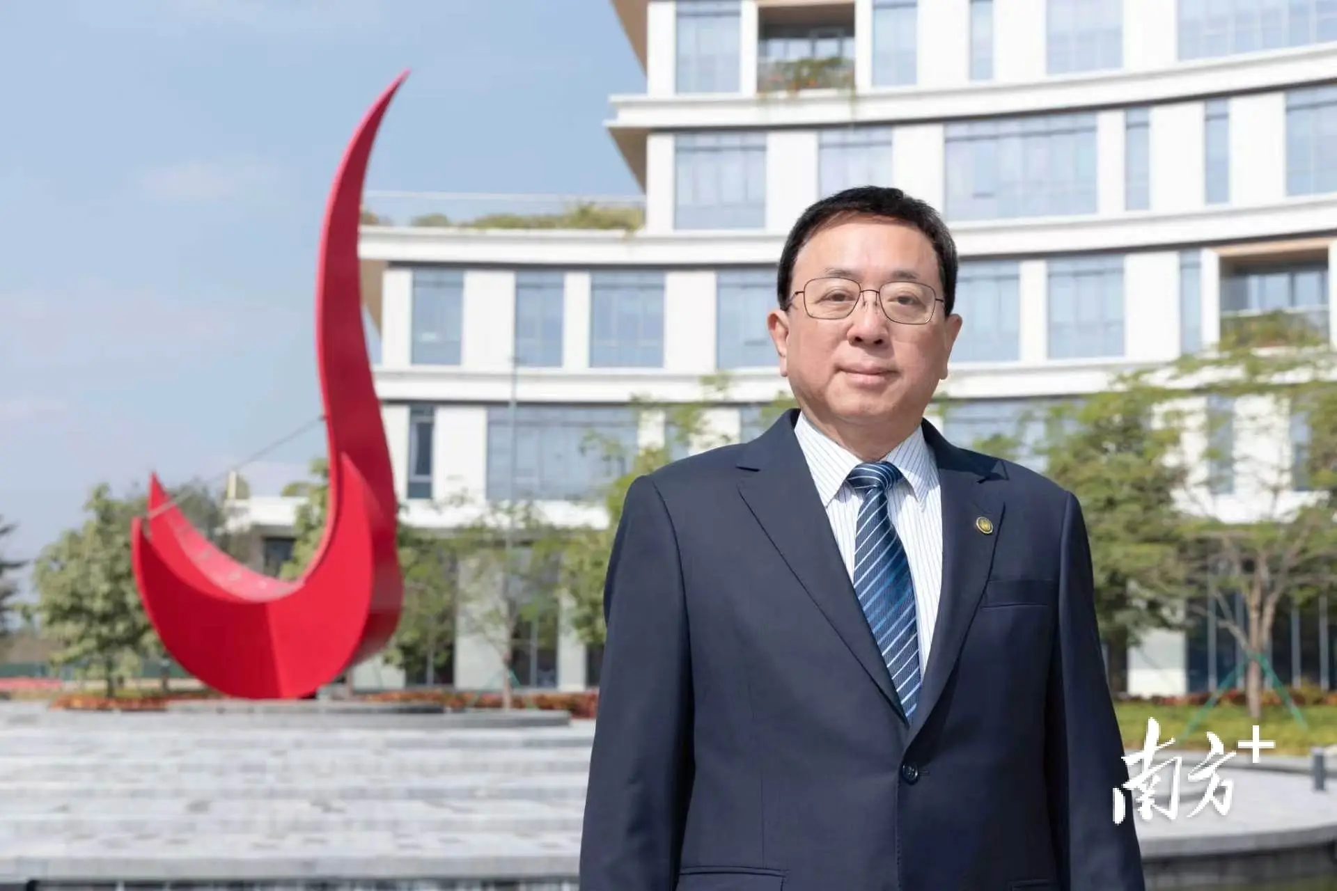 “長”在產業鏈裡的大學，正在重塑“大學生第一城”