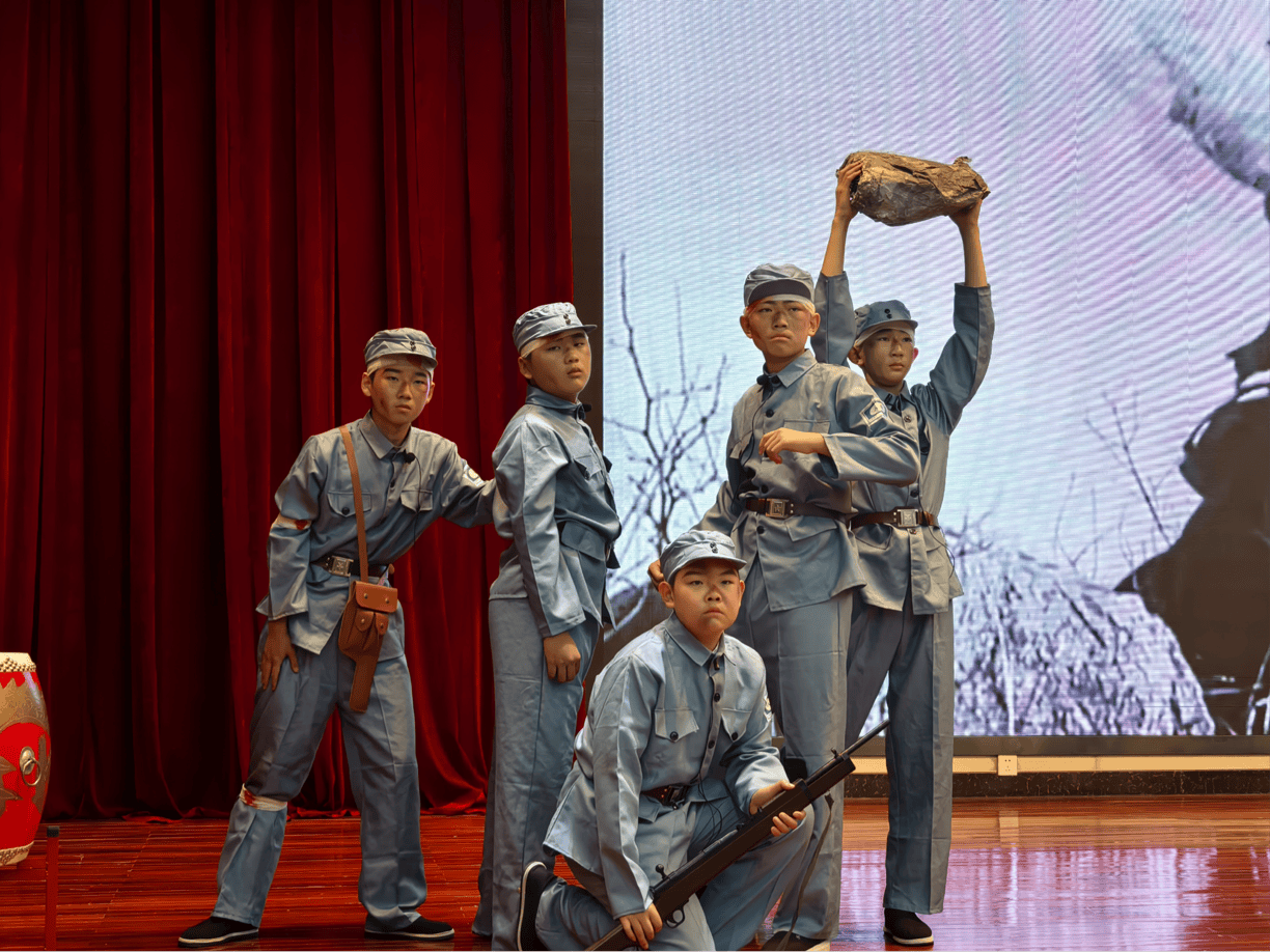 河北保定：小學生演活課本英雄 紅色教育“活”起來