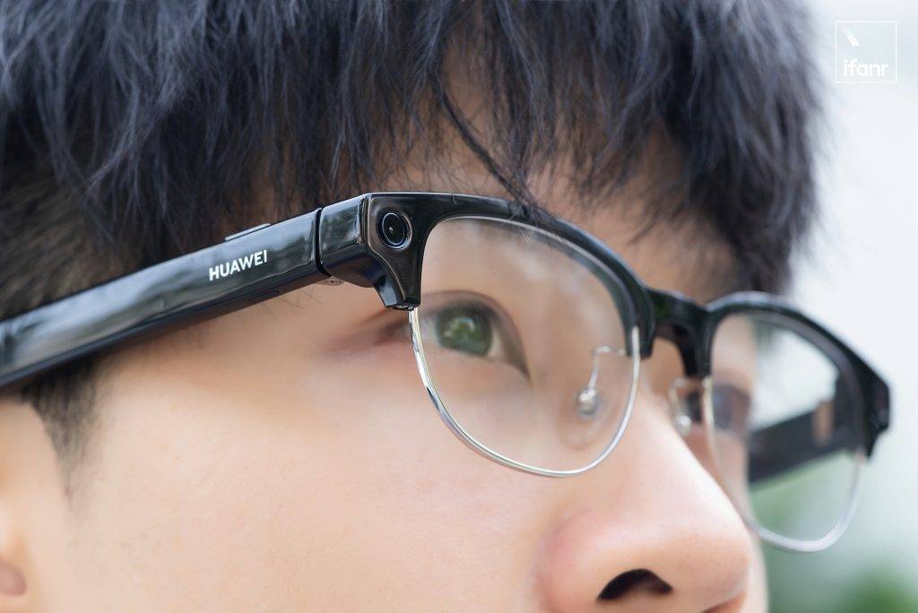 華為 AI 眼鏡體驗：好戴愛戴，再談 AI