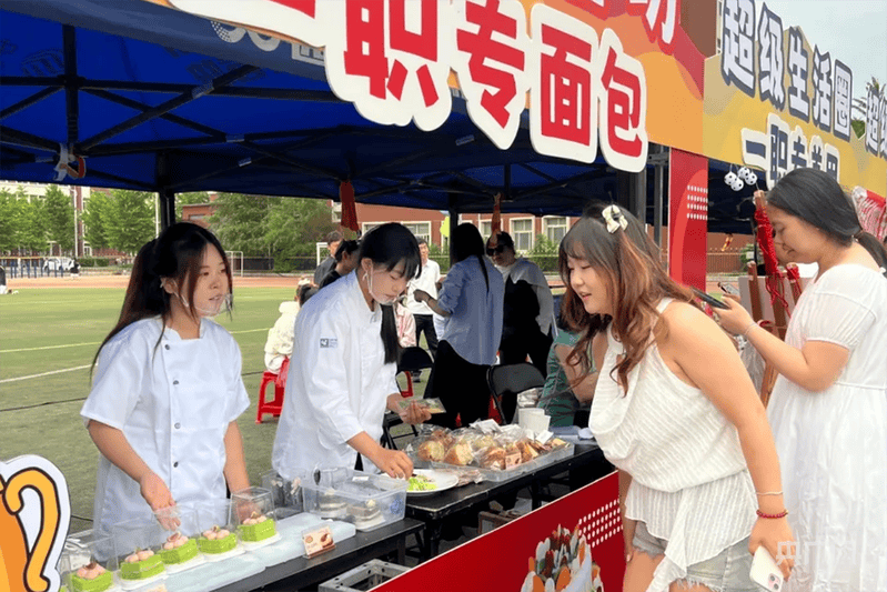 “東北超”撫順望花“第二現場”：美食與賽事激情同頻