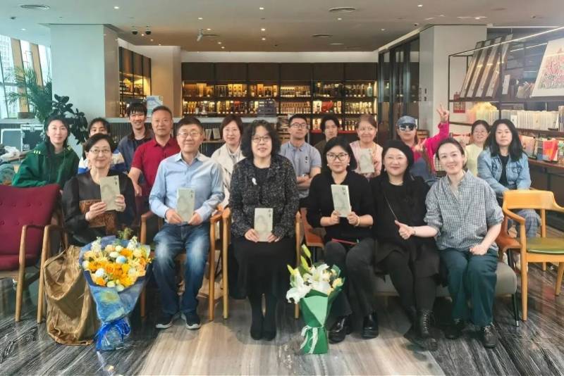 描寫當代女性的精神突圍：蘇小衛非虛構散文集《私事》出版