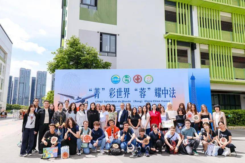 川師領辦，高新區這所小學與大學的兩年共生記