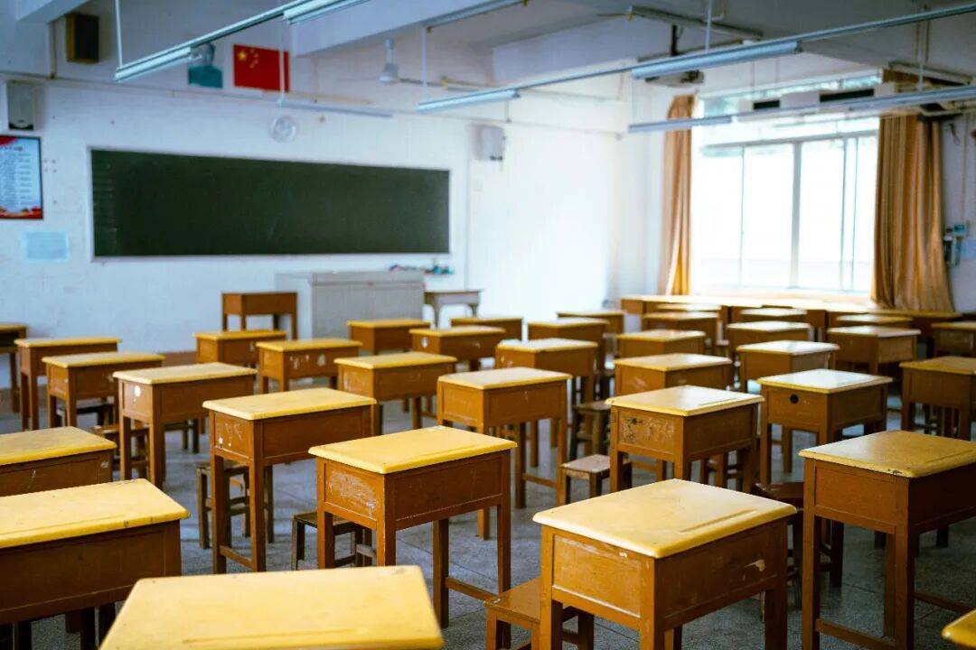這些詞語在小學生中傳播，老師家長犯難了