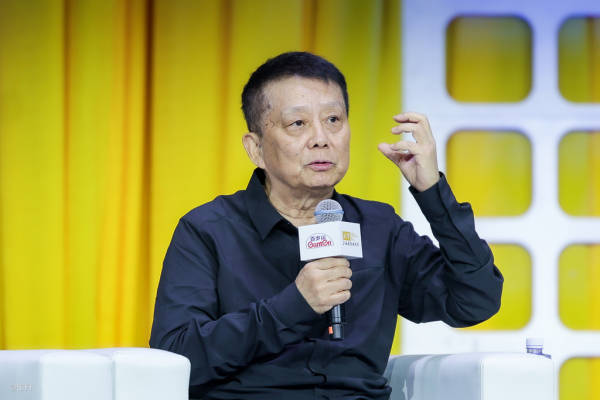 “說個有趣現象：AI影視公司，不敢招影視專業學生”